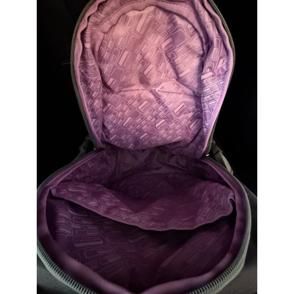 doTERRA Gray Green Purple Zip Backpack w/ Embroidered Logo, Unisex Adults - Picture 6 of 9